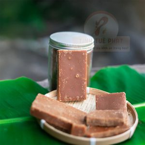 Đường phên (hay còn được gọi là đường mía thô, đường nâu hoặc đường thẻ) làm từ mía nguyên chất tốt cho sức khỏe tặng thìa Nhãn hoặc muối Hồng